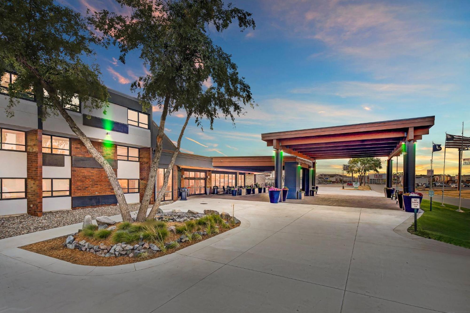 Holiday Inn & Suites St. Cloud By Ihg Exterior foto
